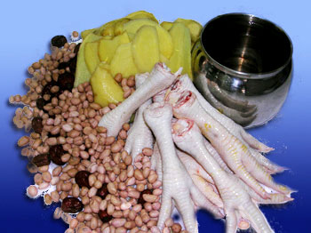 CANH CHÂN GÀ ĐẬU PHỘNG